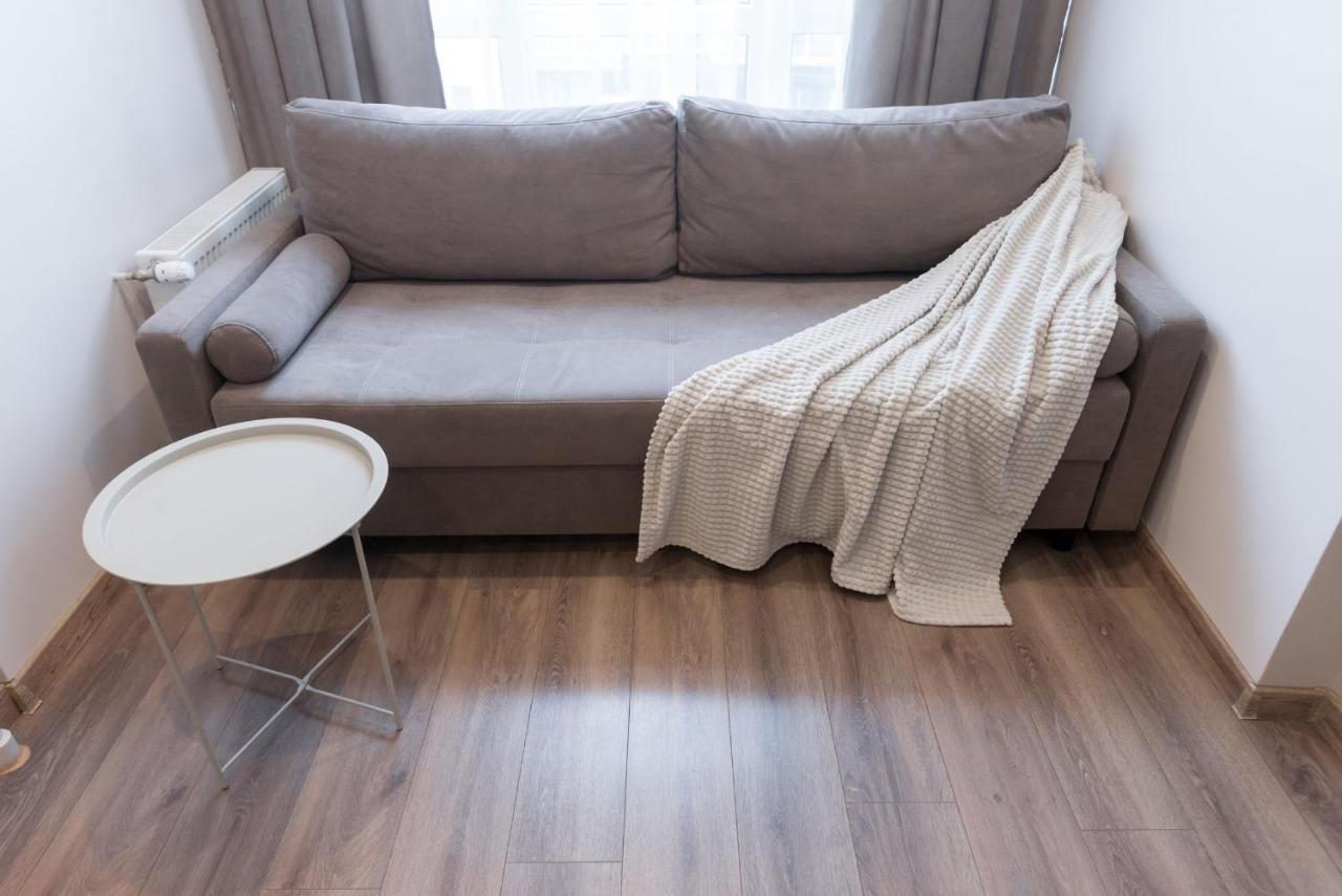Scandinavian Apartment Elegant Лвив Екстериор снимка